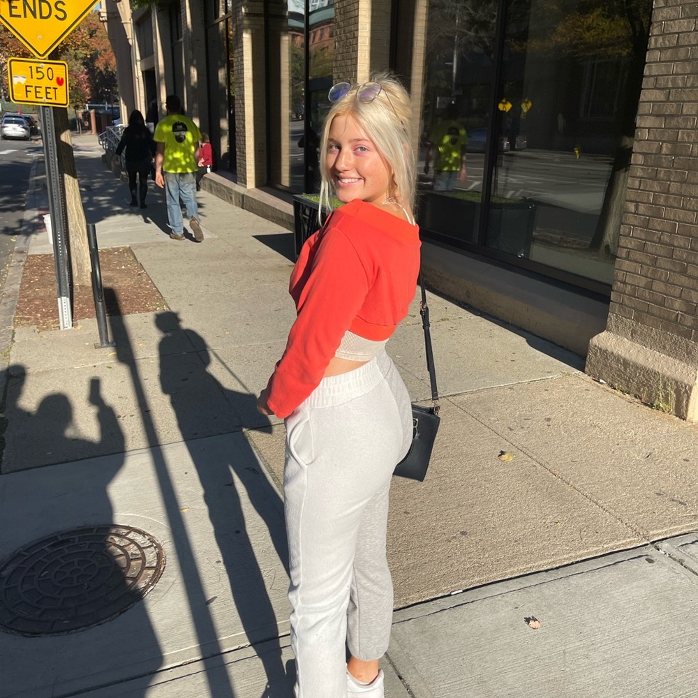 Meet your Posher, Reese